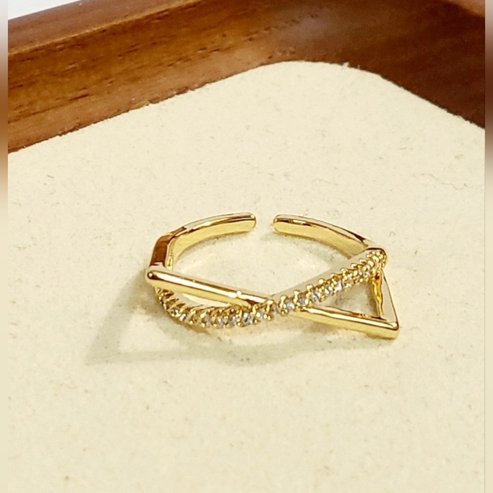 Geometrical Gold Inlaid CZ Ring